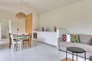 Casa ZaO Jolie maison en bois brut de 50m2 à proximité des plages