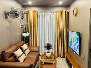 AHK Garden House, a modern house, near the beach