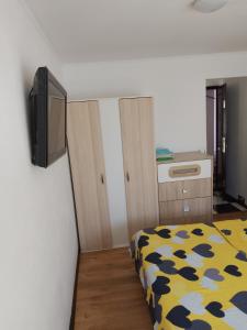 Garsoniere - 3hvězdičkové hotely ve městě Târgu Jiu