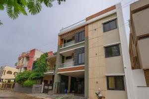 Home Escape Nova 1BHK With Balcony Mahalaxmi Nagar