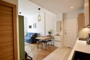 Nice Signature The Port