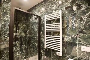 Nice Signature The Port