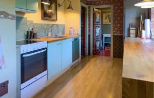 Awesome Home In Fårvang With Sauna