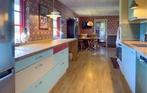 Awesome Home In Fårvang With Sauna