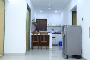 Aeroview Homestay Near Chennai Airport and Rela Hospital