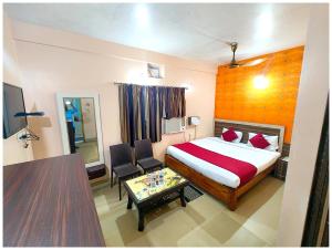 PRIME LOCATION NEAR SEA BEACH Hotel Sri Krishna Classic Residency ! Puri - Near Jagannath Temple and Golden Swargadwar Beach - Bengali Market - A Top Rated Hotel IN PURI
