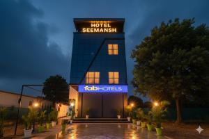 FabHotel Seemansh - 3hvězdičkové hotely ve městě Indaur