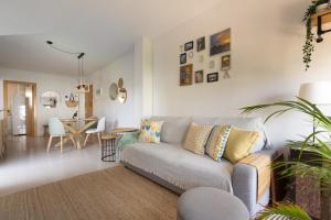 Lets Holidays terrace apartment 2