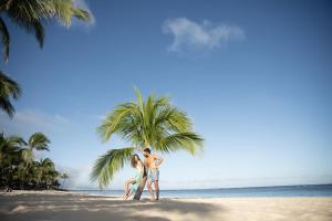 Victoria Beachcomber Resort & Spa