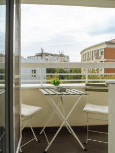 DOWNTOWN Tineretului Central Oasis --NEW Building-- 1min Metro Station ---Self Check-in---