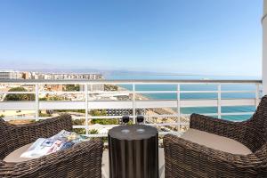 Coqueto ático junto a la playa by Rent Me