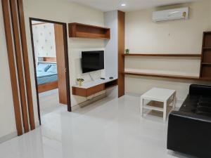 Phratamnak Grand Apartments - Cozy Beach