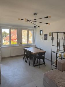 Maison refaite à neuf avec jacuzzi - LE HOMARD 13