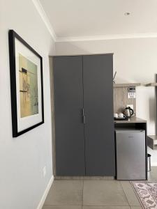 Sandton Guest Room at Middle