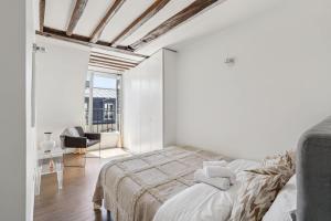 Madeleine & Champs-Élysées - 2BR - Paris Vacation Rentals