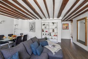 Madeleine & Champs-Élysées - 2BR - Paris Vacation Rentals