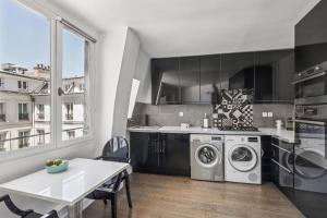 Madeleine & Champs-Élysées - 2BR - Paris Vacation Rentals