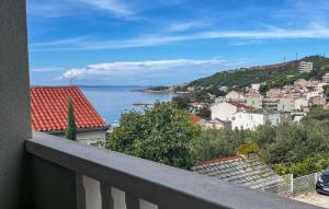 1 Bedroom Nice Apartment In Duce