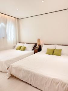 Seoul National University Station & Airport Shuttle - Jamsil Gangnam Hongdae Seongsu Namsan