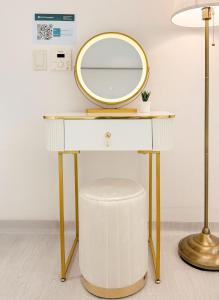 Seoul National University Station & Airport Shuttle - Jamsil Gangnam Hongdae Seongsu Namsan