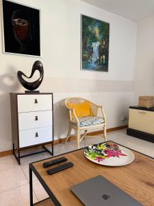 Le Mentonnais - 2P central, proche mer & gare