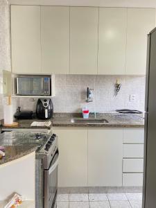 Savassi apartment with balcony, air conditioning and acoustic window