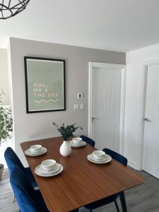 Beautiful Apartments By The Sea