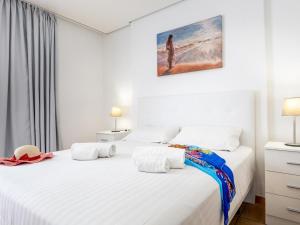 Cute Parque Cattleya 107 close to the beach