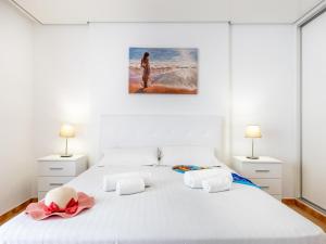 Cute Parque Cattleya 107 close to the beach