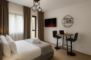 The Warmth Loft Central Apartment