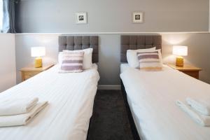 Gwbert Holiday Cottages, Riversmouth