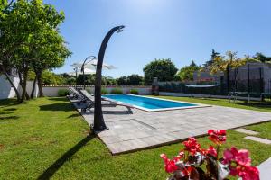 Stone house Furlani with a lovely garden
