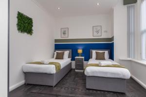 Charles Alexander Short Stay - South Pier Apartments