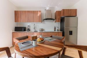 Modern and bright Rooftop pools gym cowork