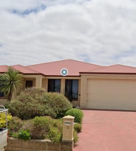 The Riverbank Suite on Evans, Star-link & 4 bed, Motel Style rooms