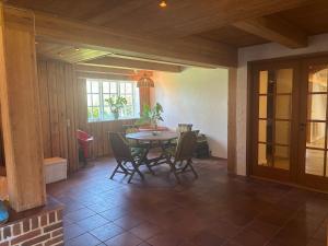 Familieferie nær Legoland med indoor pool og tæt på natur