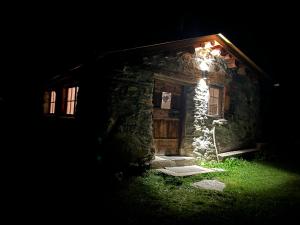 Idyllisches und alleinstehendes Maiensäss in Valposchiavo