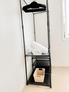 Mi Casa Su Casa - 2BR Sleeps 6 - Free Parking - CBD