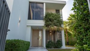 Lavish Sidra 3 Villa, 4BR plus M,Private Pool BBQ