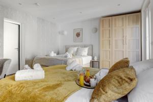 TBS 338 - Superb studio in Vincennes