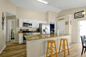 Pet-Friendly Home w Pool Near Disney & Champions Gate