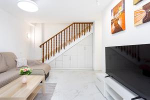 Home2Book Family Apartment with Pool near Beach