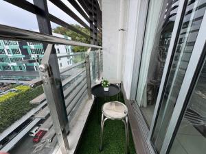 Aeropod KK by D Hara Residence