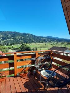 Cozy A-Frame Cabins in Bucovina