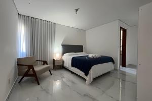 Casa com Piscina a 5 min da Praia – 3 Quartos, AC