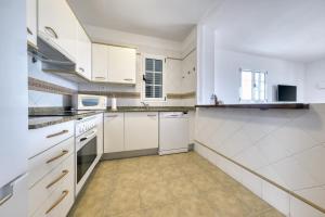 Apartamento El Charcon B - Beachfront View By Lanzarote Vacation Homes