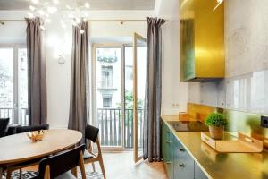 Superior 2 Bedroom 2 Bathroom Apartment by Reside Baltic