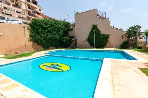 Amplia terraza, hermosa vista al mar, piscina - By Aloha Palma