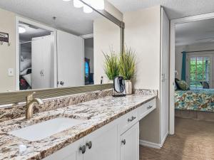 Bayside Pointe 2 - 1302