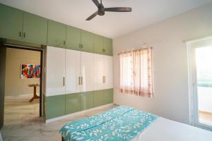 Golden Crest Apartments